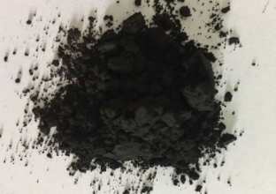 加工膠體石墨時需要加其它物質嗎？(圖1)